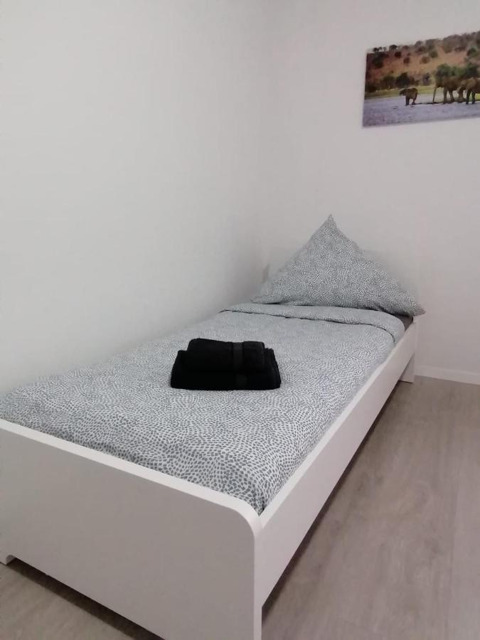Estrella24 Living Singapur *